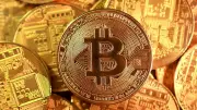 Bitcoin Drops Below $60,000 for First Time Since October 2024
