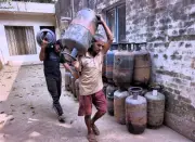 Commercial LPG Prices Surge Rs 42 in Jaipur, Hotels Absorb Costs