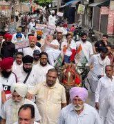 Congress Workers Use Carts, Tongas to Protest Inflation in Amritsar