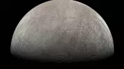 Could Earth Dust Carry Life to Europa? New Panspermia Study Explores Possibility