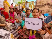 COVID Warriors Intensify Protest, Burn Punjab Health Minister's Effigy in Patiala