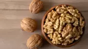Eating Walnuts in Evening Improves Sleep Quality, New Study Finds