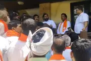 Ex-Congress Leader Sahebrao Kamble Joins Shiv Sena with Supporters