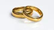 Gold Falls Below Rs 1.53 Lakh on MCX After Iran-Israel Tensions