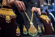 Gold Import Duty Hike Fuels Smuggling Surge, Discounts Up to Rs 10 Lakh/kg