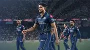 Gujarat Titans Players Evacuated After Team Bus Breakdown