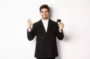 How Your Metal Debit Card Can Reflect Your Personal Style and Banking Needs