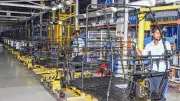 India Industrial Output Rises 4.9% in April, Manufacturing Up 6.2%