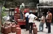 LPG cylinder price nears Rs 1,000 in Ranchi, households struggle with rising costs
