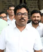Mahayuti Ministers' Meeting with Rebel Candidate Gite Fails to Yield Results