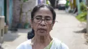 Mamata camp stakes claim on TMC leadership, informs EC ahead of rival group
