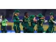 Marizanne Kapp's all-round heroics lead South Africa to six-wicket win over India in Women's T20 WC