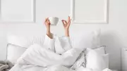 Morning Drinks: Sugar or Caffeine? What Science Says About Your Wake-Up Cup