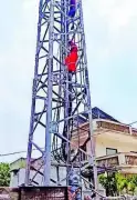 Mother of Four Climbs Tower for 8 Hours to Protest Husband's New Partner