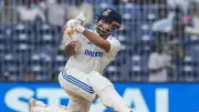 Ryan ten Doeschate asks Rishabh Pant to adapt batting according to match situations
