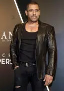 Salman Khan's Buzz Cut Steals Show at Aamir Khan Productions' 25th Anniversary