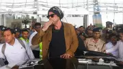 Shah Rukh Khan arrives in Mangaluru for corporate event, viral visuals