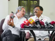 Shiv Sena (UBT) Issues Fresh Notice to Absentee MPs Amid Defection Crisis