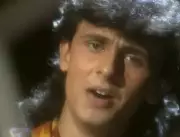 Sonu Nigam Reminisces Recording of 'Mohabbat Ki Qeemat' from 1993
