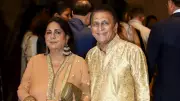 Sunil Gavaskar Pauses Speech to Answer Wife's Call, Wins Hearts