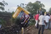 Tempo hits bike, kills family of four in Kolhapur