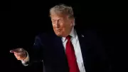 Trump: Pilots Safe After US Army Apache Crash Near Strait of Hormuz