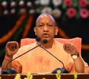 Yogi Adityanath Directs War-Footed Completion of PWD Projects in Varanasi