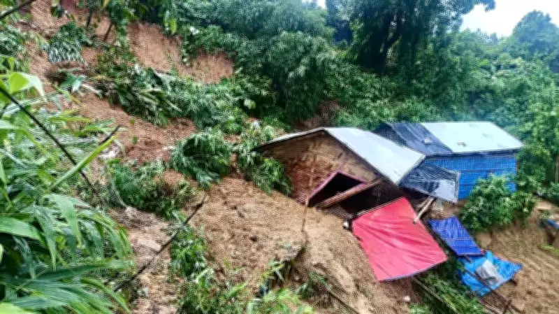 Bangladesh Landslides Kill Eight at Rohingya Refugee Camps