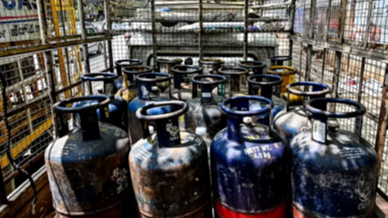 Commercial LPG Price Cut by Rs 183.5; 19-kg Cylinder Now Rs 2,930 in Delhi