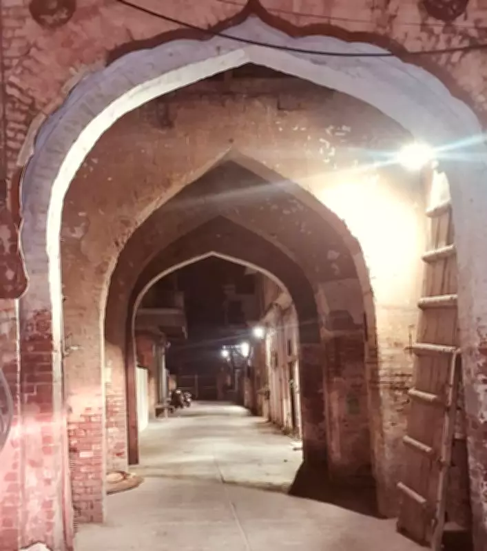 Love and Social Bonds Thrive in Ahmedgarh's Historic Walled Localities