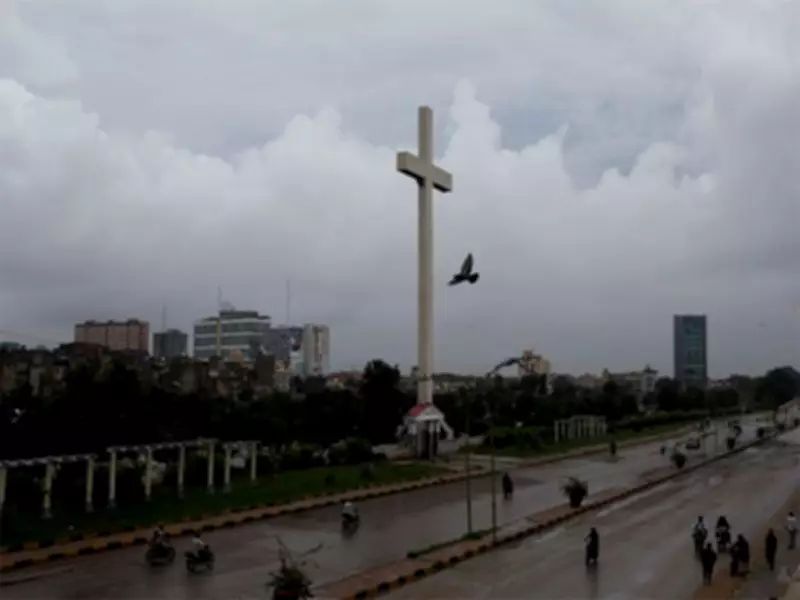 Pakistan's Rising Taxes Make Burials a Costly Burden for Families
