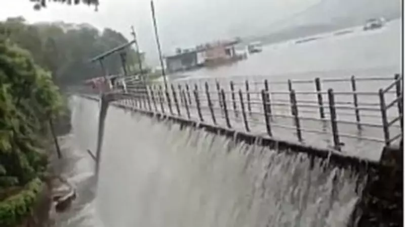 Powai Lake Overflows, But Mumbai's Water Supply Reservoirs at Record Low