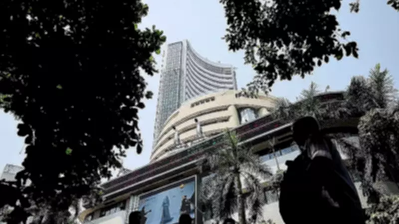 Sensex rises 262 pts, Nifty closes above 24,270; winning run extends to 3rd day