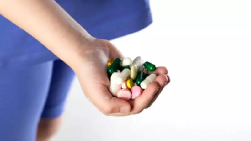 US Teen Dies After Attempting Viral Benadryl Challenge on TikTok