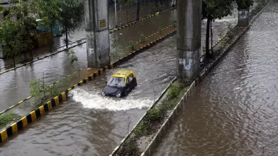 Mumbai Rains: 8 Injured in Santacruz, Waterlogging Hits Local Trains