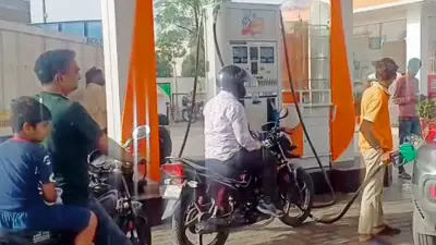 Petrol Diesel Prices Not to Fall Despite Crude Dip: Minister