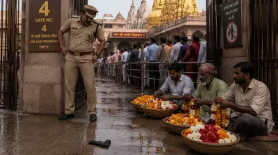Policeman's gun misfires outside Kashi Vishwanath Temple, 3 injured