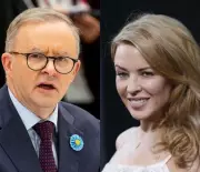 Australia PM Albanese Apologizes for Crude Kylie Minogue Remarks on Podcast