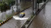 Mumbai Rains: 8 Injured in Santacruz, Waterlogging Hits Local Trains